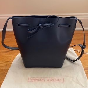 Mansur Gavriel medium size bucket bag